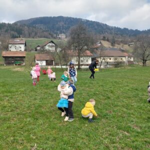 Prosta igra in nabiranje regrata